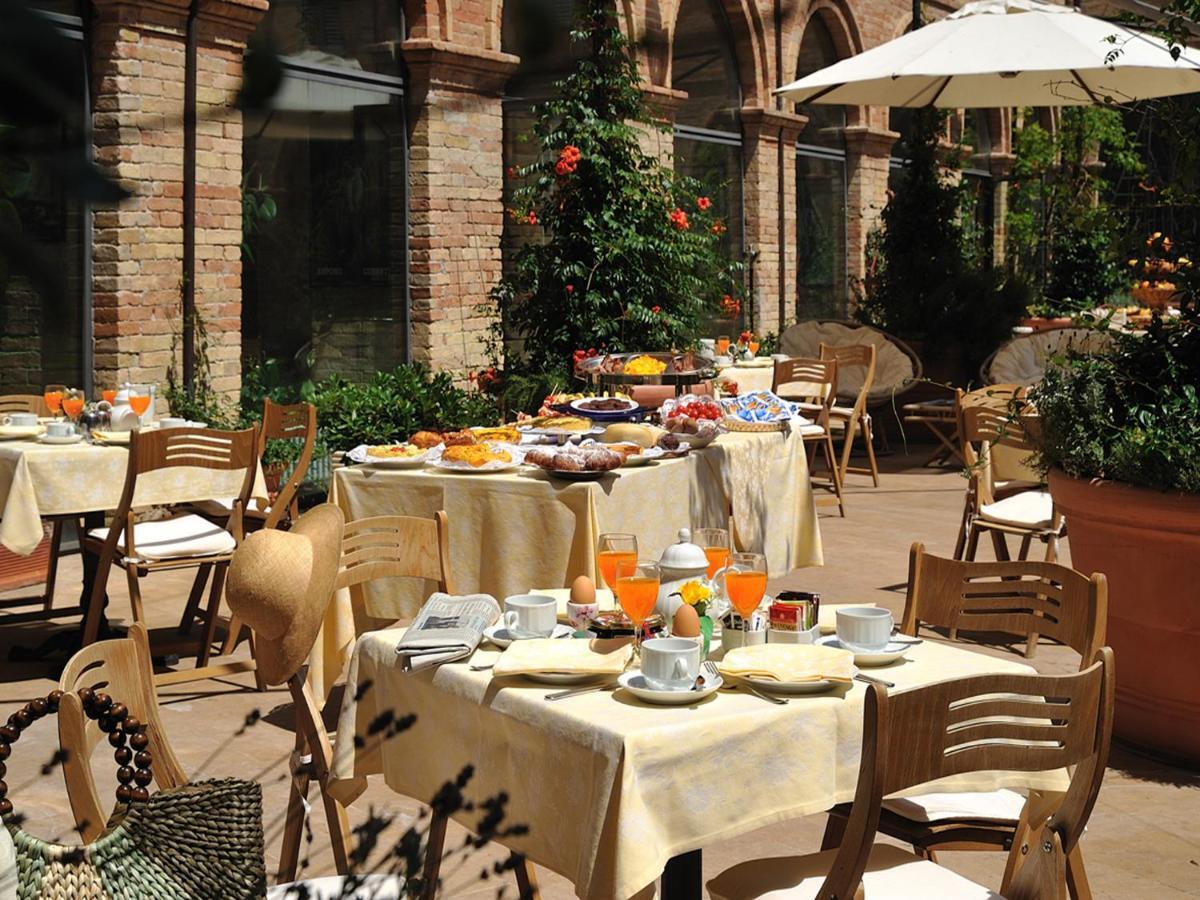 Albergo San Domenico Urbino Exterior photo